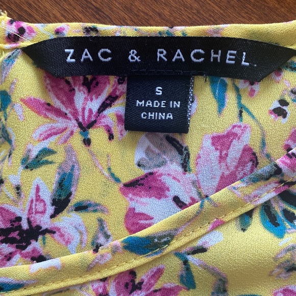 Yellow, teal & purple loose Zac & Rachel top with ruffled sleeves. - Picture 3 of 3